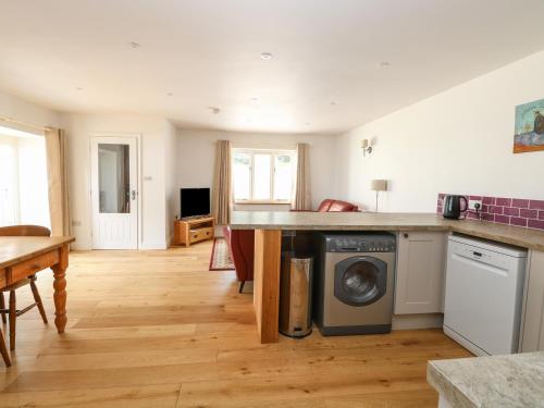 Waveney View Cottage - image 13