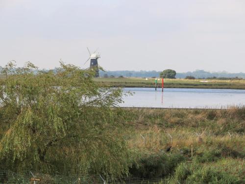 Waveney View Cottage - image 7