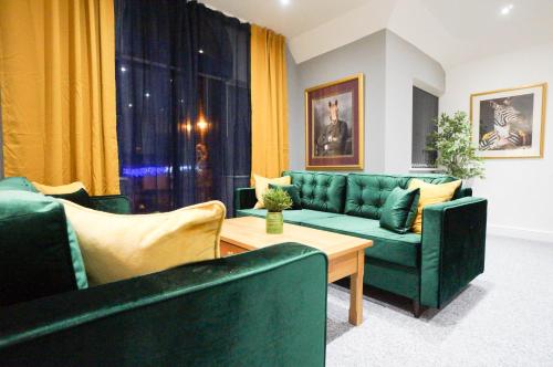 Premium Apartments Thatcham Broadway photo 2