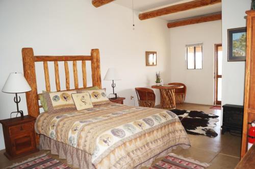 1 queen bed