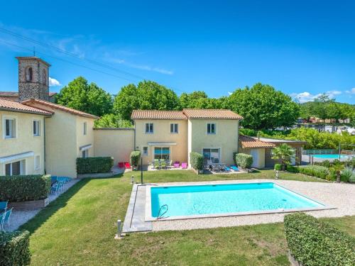 Secluded Holiday Home in Gagni res with Swimming Pool gîte à louer Bessèges