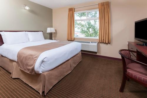 1 queen bed