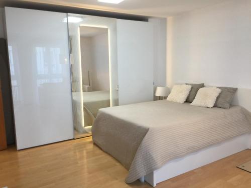  No Smoking, Cozy Apartment in top location 15 min to Center, Pension in Wien