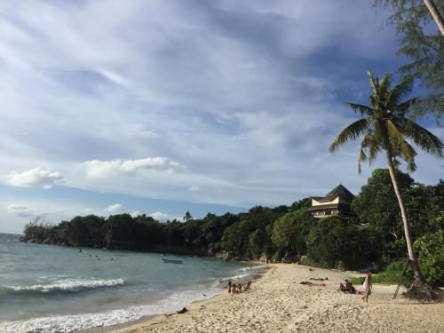 Secret Beach Bungalows