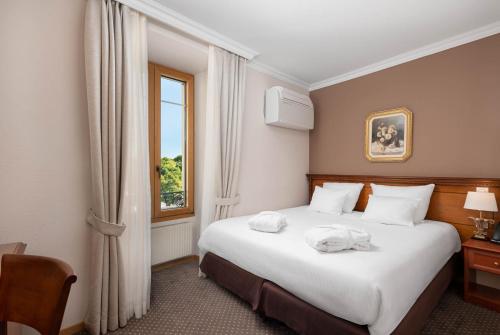 1 queen bed