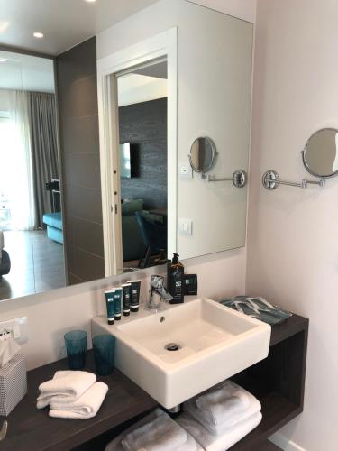 Solho Hotel - image 4