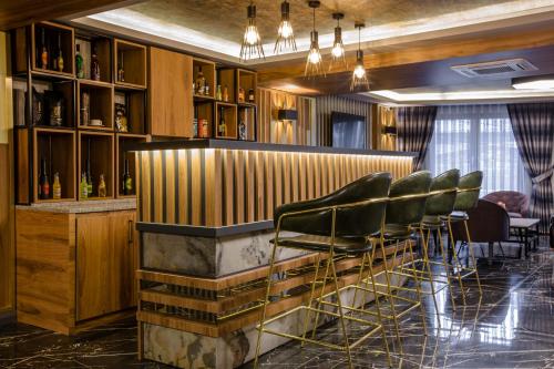 Kayhan City Hotel - image 9