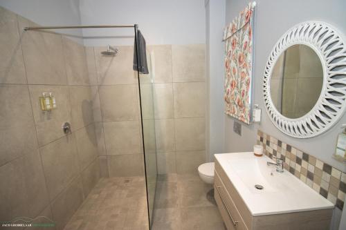 Dawson Manor Guest House - image 5