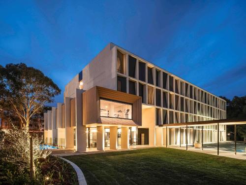 268854593 Mercure Sydney Rouse Hill