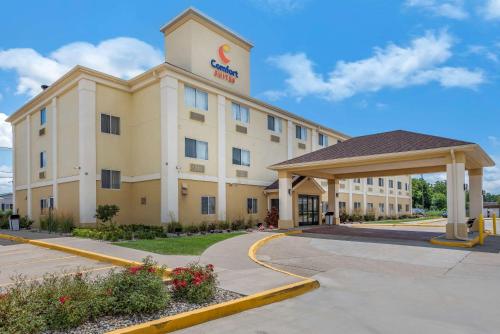 Comfort Suites Terre Haute University Area