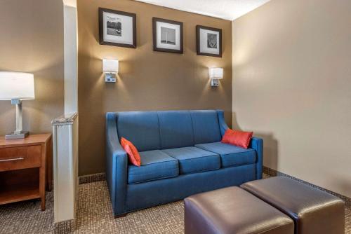 Comfort Suites Terre Haute University Area