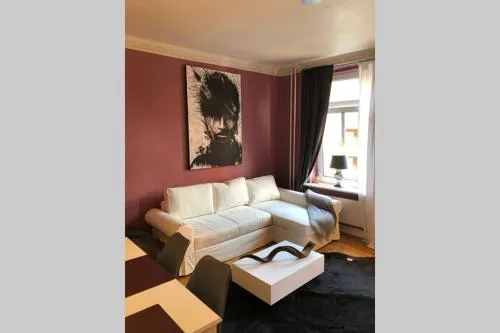 Perfekter Altbaucharme in zentraler Lage ! in Kiel, Deutschland