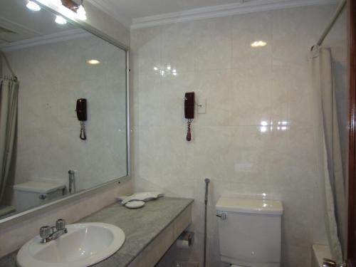 2 double beds