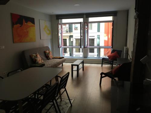 Studio 7calles, Casco Viejo. Bio, Bilbao