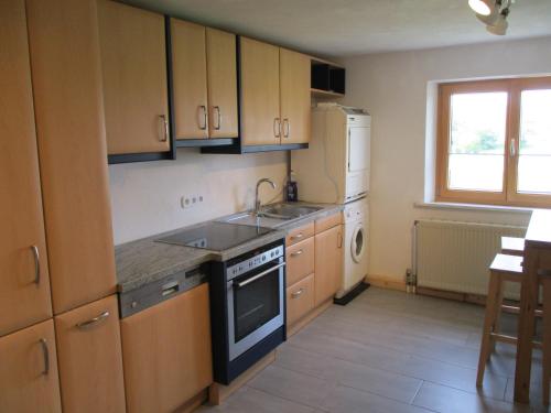 Ferienwohnung Rösch (Ferienwohnung Rosch) in ฟอยชท์วาเงิน