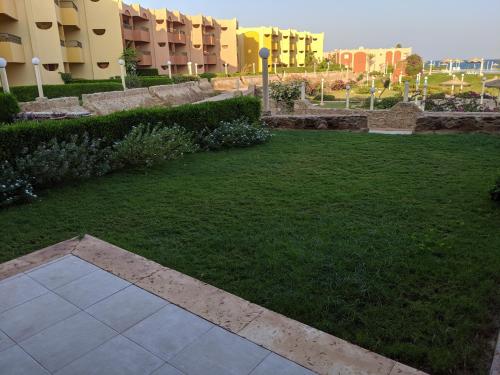 Ain El Sokhna ground floor, with Pool & Sea view