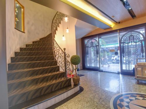 イースト ドラゴン ホテル7