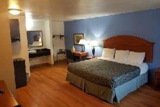 Days Inn by Wyndham Oklahoma City NW Expressway in Warr Acres, USA