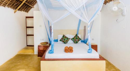 Mnana Beach Bungalows