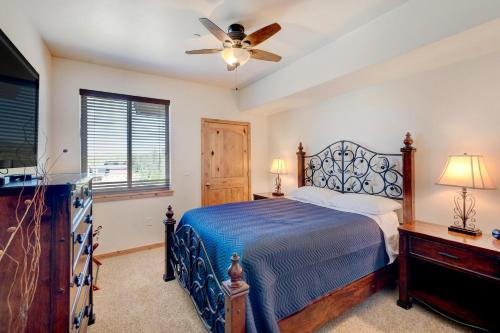 Luxury Condo #531 Near Resort Pool Club House & Hot Tub - FREE Activities & Equipment Rentals Daily - image 2