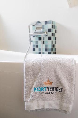 Fürdőszoba, Gastenverblijf KortVertoef in Moleneind