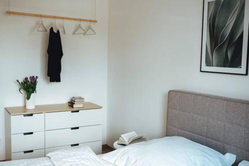 Seeblick & Terrasse! Moderne Ferienwohnung 96qm, Großräschen (zdjęcie 10)
