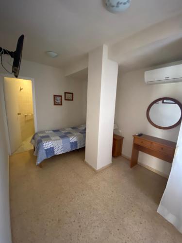 Pension El Parque - image 13