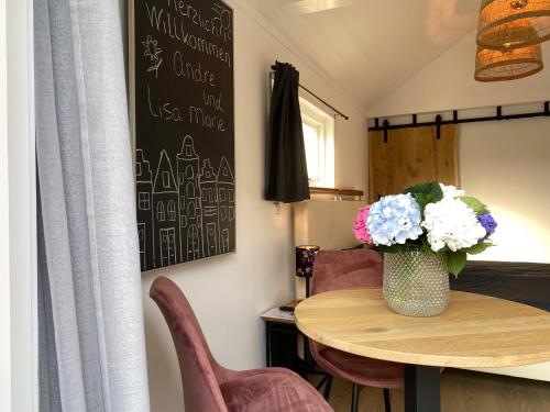 Style Gardenhouse Zwanenburg near AMSTERDAM, HAARLEM, ZANDVOORT in สวานเนนเบิร์ก