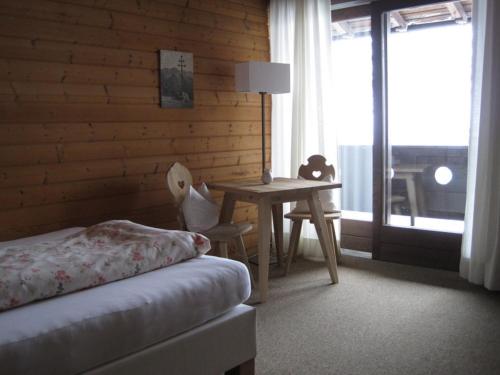 1 twin bed