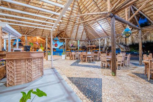 Glamping EcoLodge Cueva De Las Aguilas