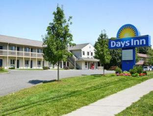 Econo Lodge - Accommodation - Bethel