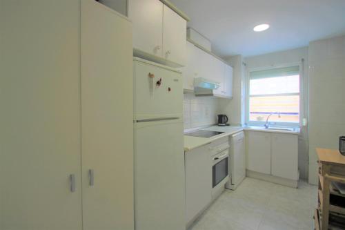 Apartamento CasaTuris enfrente al mar en Playa Muchavista C102 - image 7