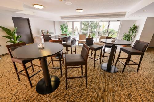 홀리데이 인 몬트리올 센터-빌 다운타운 바이 IHG - 회의실/연회장