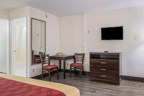 Econo Lodge in Cameron, USA