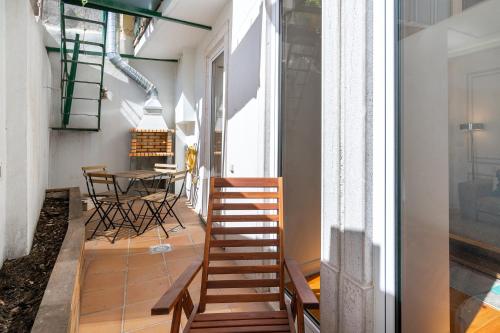 WHome | Great Location & Large Family Apartment w/Patio