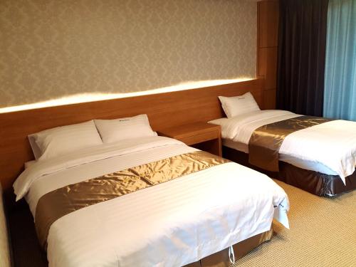 Economy Twin Room