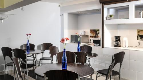 MoHo E Hostel - image 2