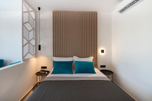 Zoes Hotel & Suites - image 9