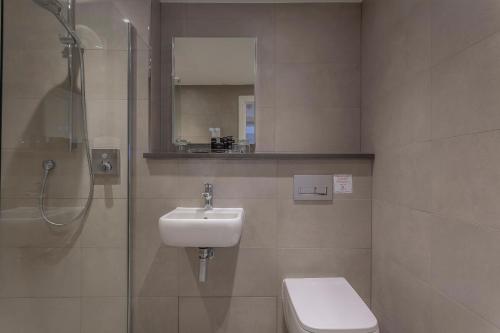 Oatlands Park Hotel