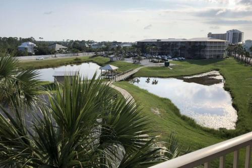 Grand Caribbean 402 West - image 12