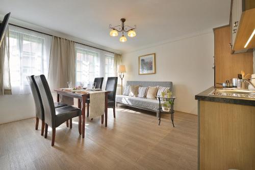 Nobles Apartments 5