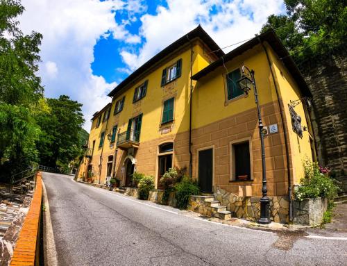  I TRE LADRONI in Nasino