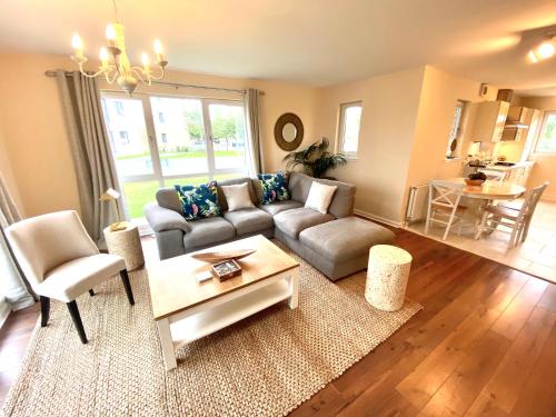 Picture of Monart Stylish City Centre Apartment, 2 Bed, Sleeps 6