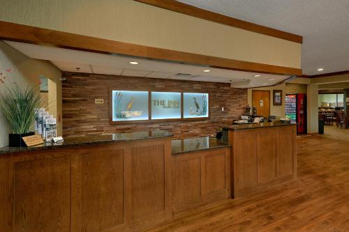 Hall, The Inn On The River in Pigeon Forge (TN)