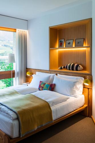 Book the Superior Double Room with Balcony and Lake View Superior Double Room with Balcony and Lake View