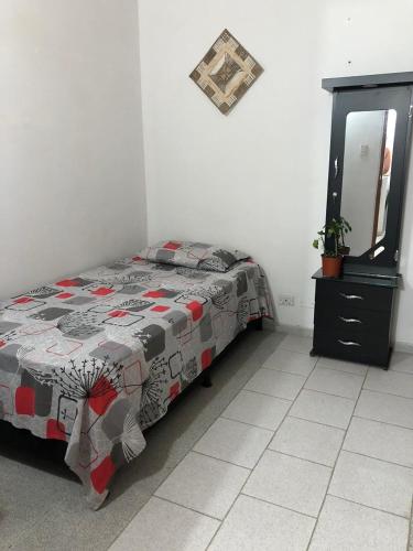 Habitación privada en casa de familia cerca del CC VIVA Envigado