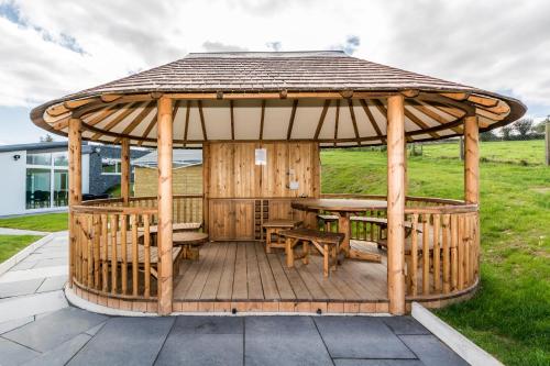 River views,Kinsale, Hosted by Exquisite holiday homes, Sleeps 26 in Cork Airport