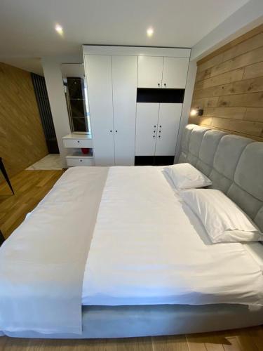 ALOFT APART HOTEL