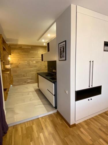 ALOFT APART HOTEL - image 4