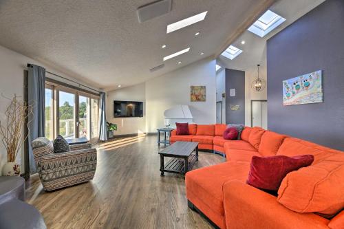 Luxurious Newport Estate with Spa and Lighthouse Views - image 3